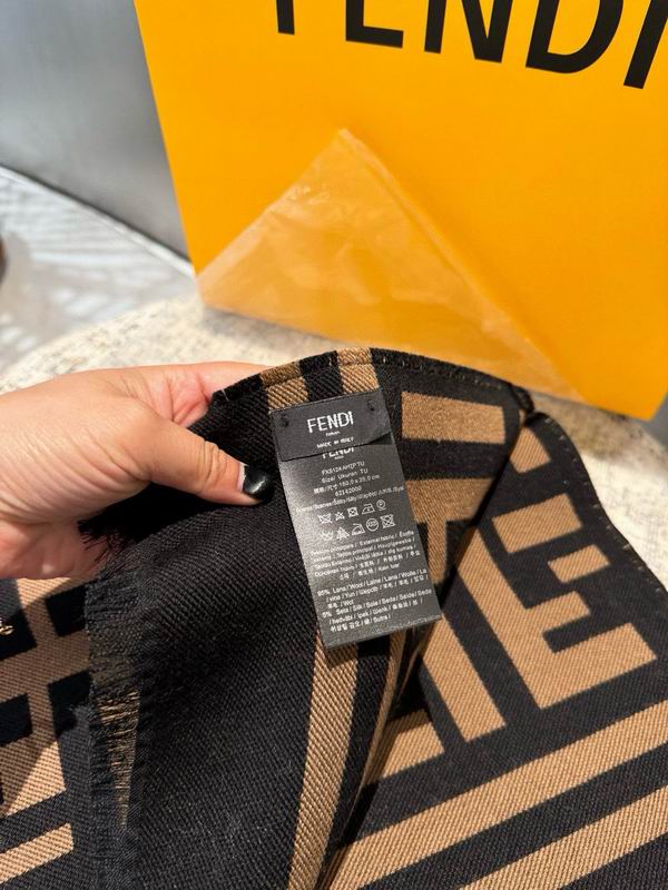 Fendi scarf 180X35cm E52 (12)