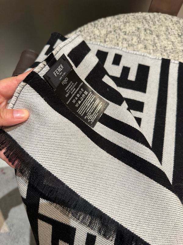 Fendi scarf 180X35cm E52 (4)