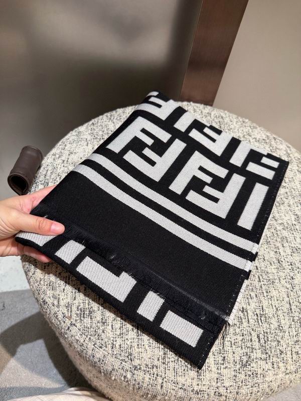 Fendi scarf 180X35cm E52 (5)