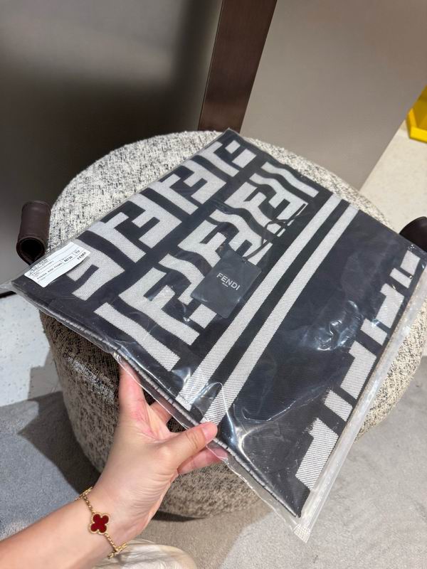 Fendi scarf 180X35cm E52 (6)
