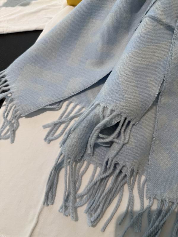Fendi scarf E29 (2)