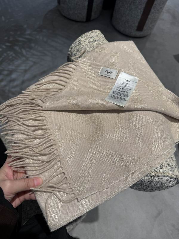 Fendi scarf E31 (5)