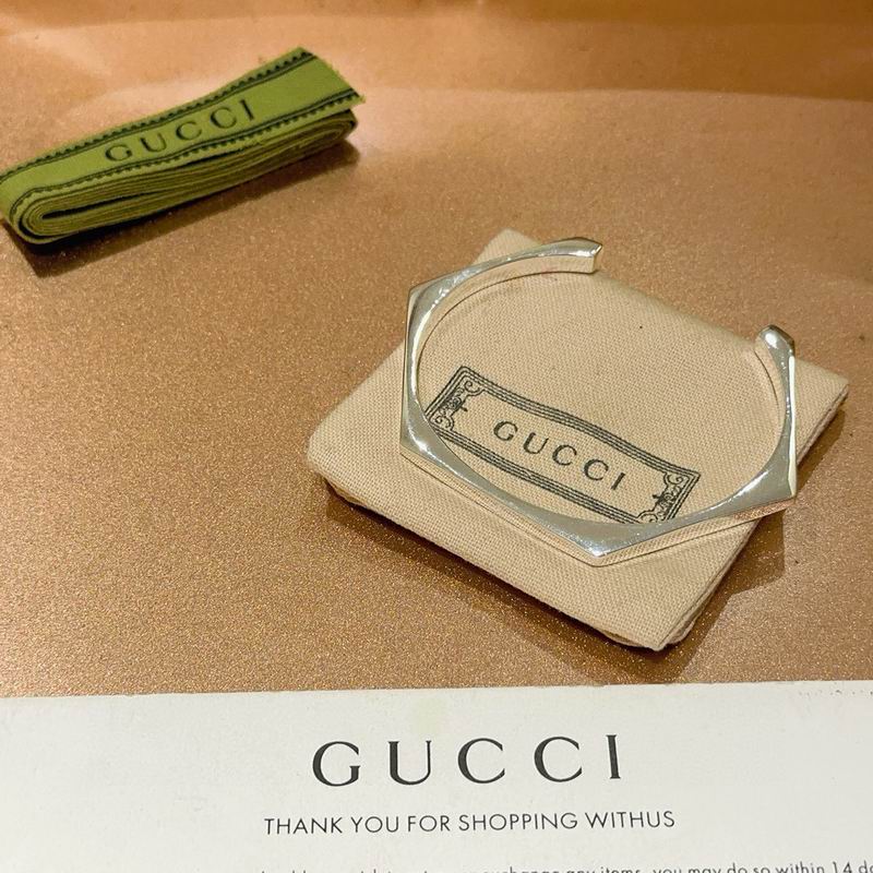 Gucci Bracelet 09yxx32 (1)