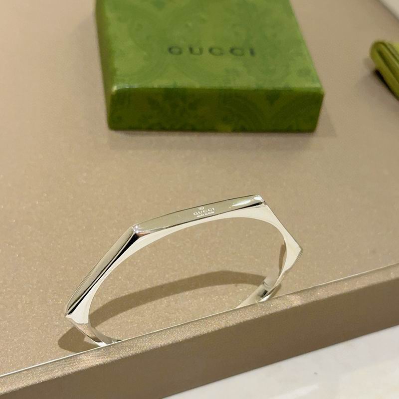 Gucci Bracelet 09yxx32 (4)