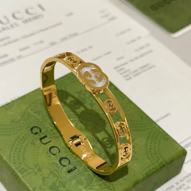 Gucci Bracelet 09yxx40 (2)