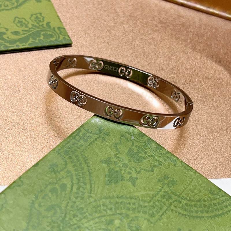 Gucci Bracelet 10yxx20 (6)