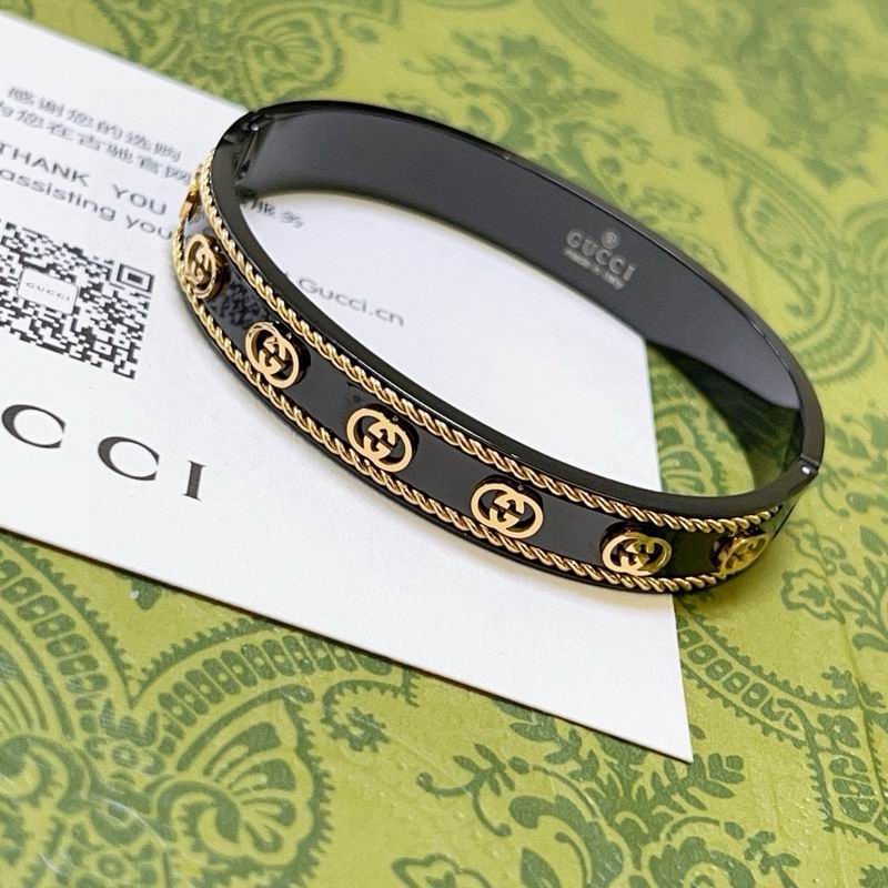 Gucci Bracelet 10yxx42 (1)