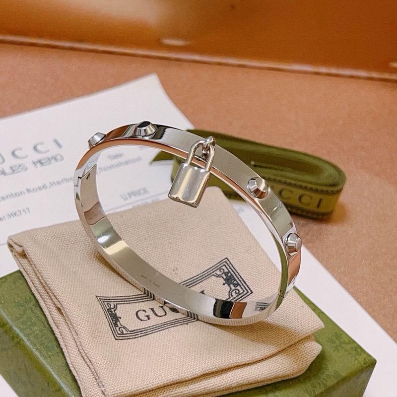 Gucci Bracelet 10yxx44 (1)