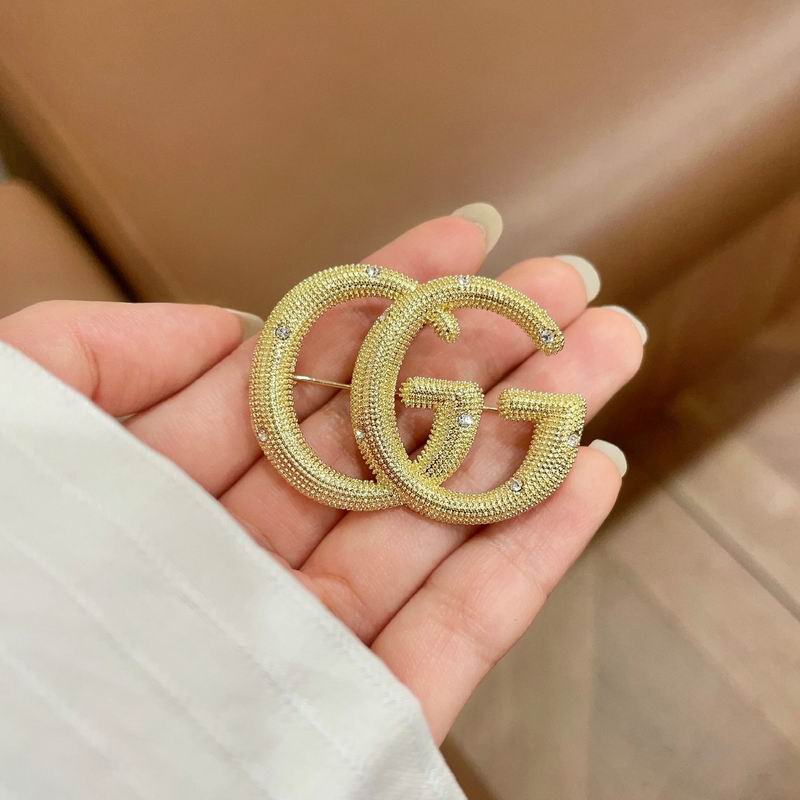 Gucci Brooch 10yxx13 (10)