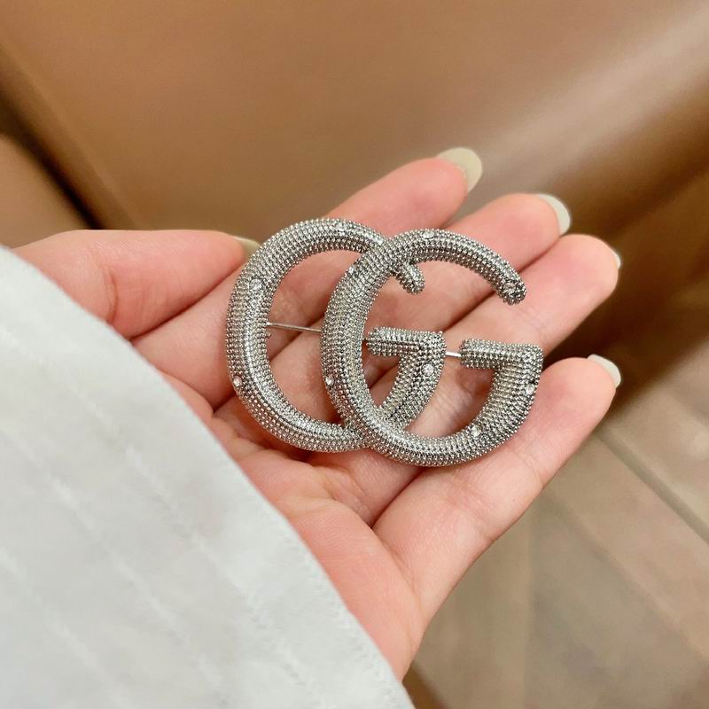 Gucci Brooch 10yxx13 (3)