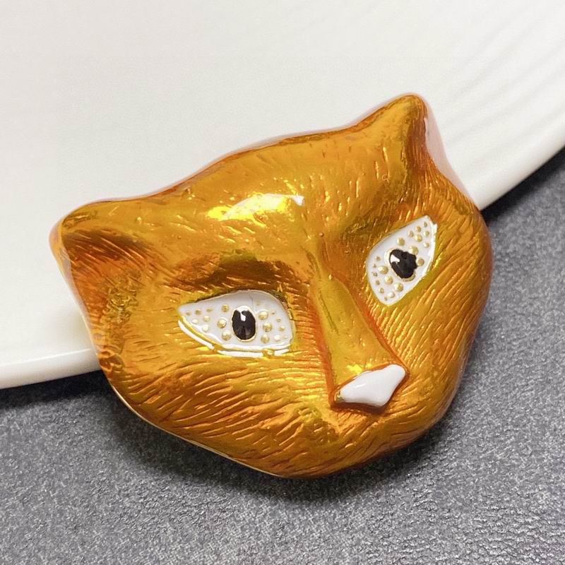 Gucci Brooch 11yxx20 (2)