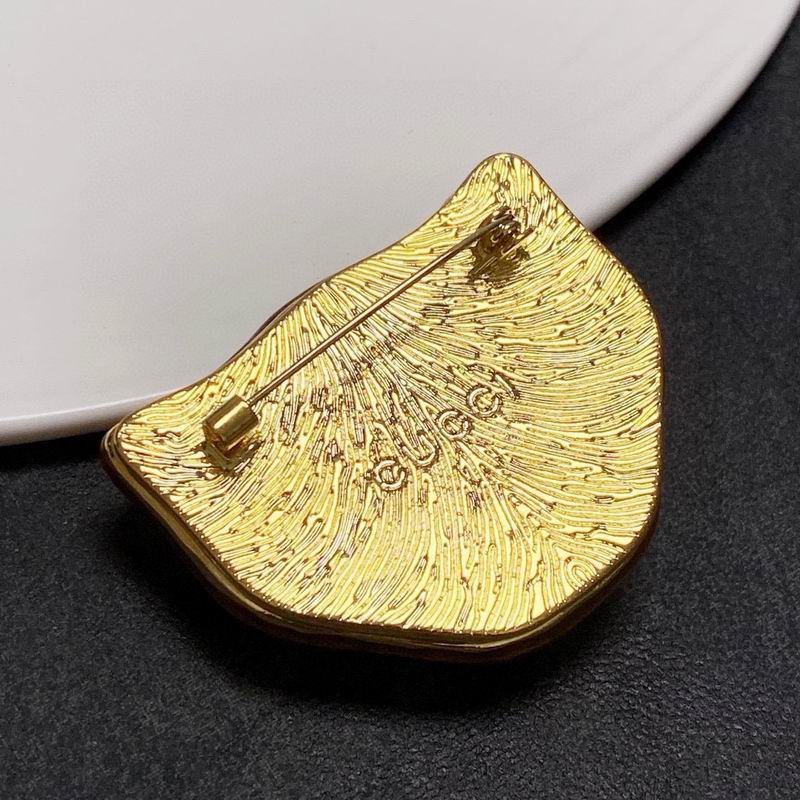 Gucci Brooch 11yxx20 (3)