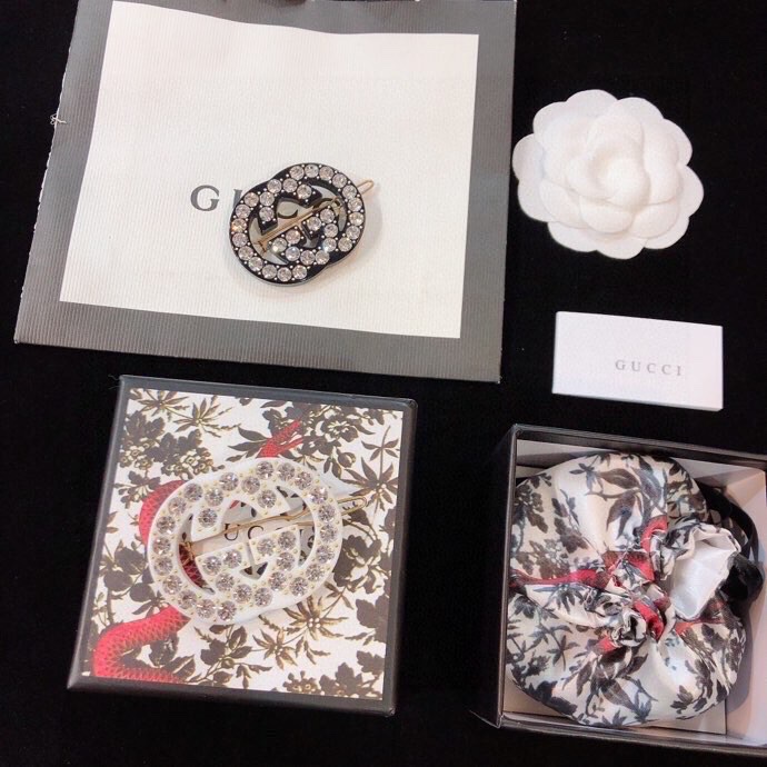 Gucci Brooch 11yxx23 (1)