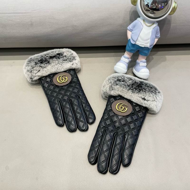 Gucci Gloves 62 (6)