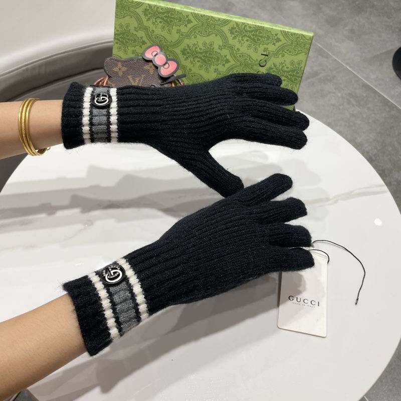 Gucci Gloves 65 (21)