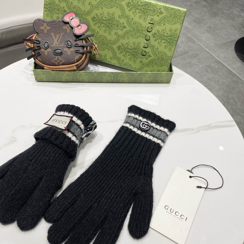 Gucci Gloves 65 (25)