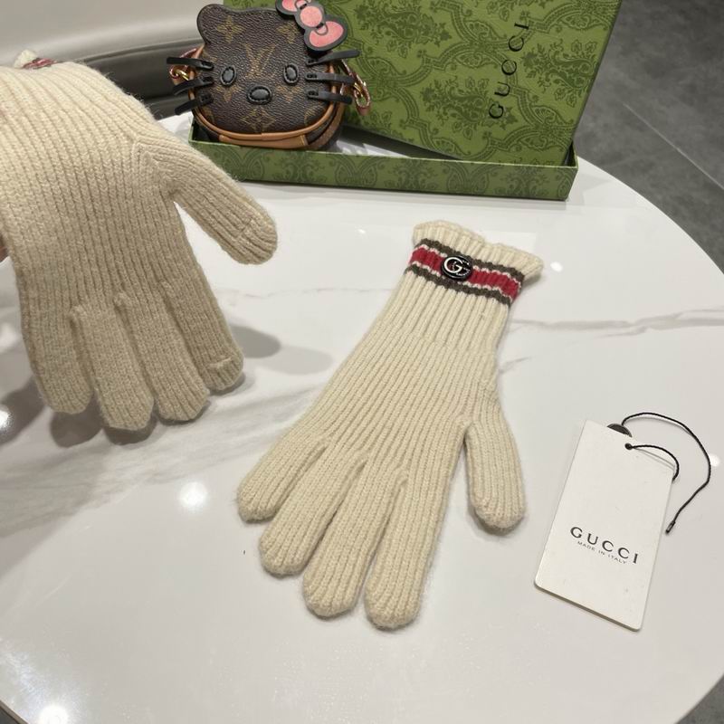 Gucci Gloves 65 (6)