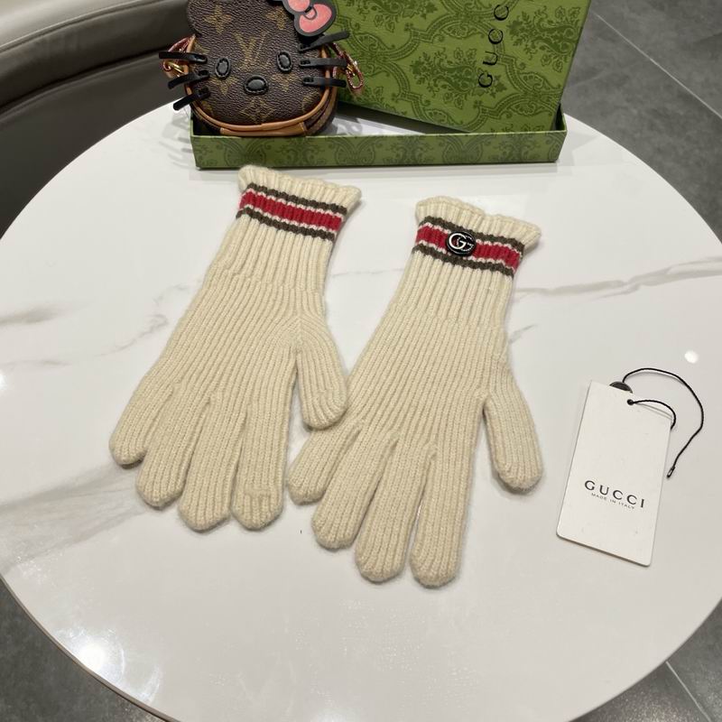 Gucci Gloves 65 (8)