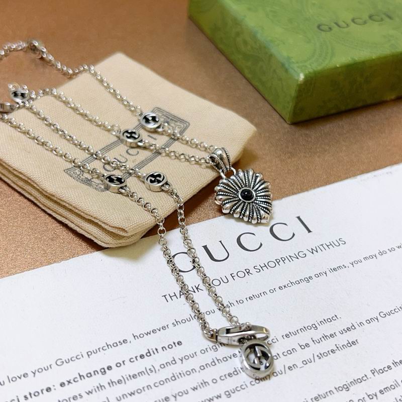 Gucci Necklace 09yxx136 (6)