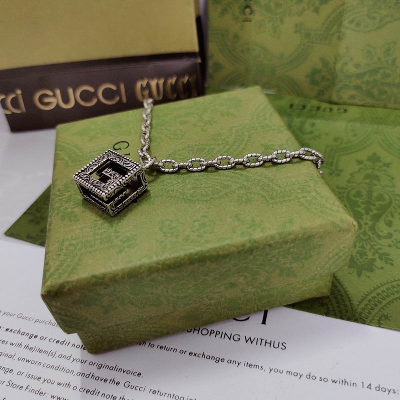 Gucci Necklace 09yxx21 (3)
