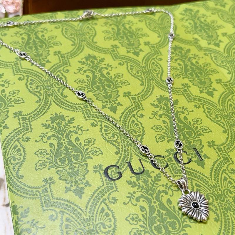 Gucci Necklace 09yxx78 (5)