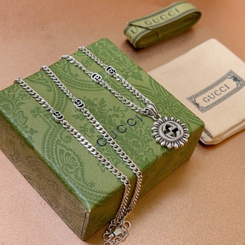 Gucci Necklace 09yxx90 (4)