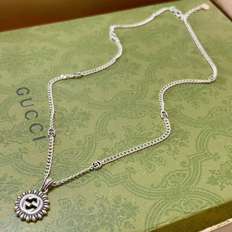 Gucci Necklace 09yxx90 (5)
