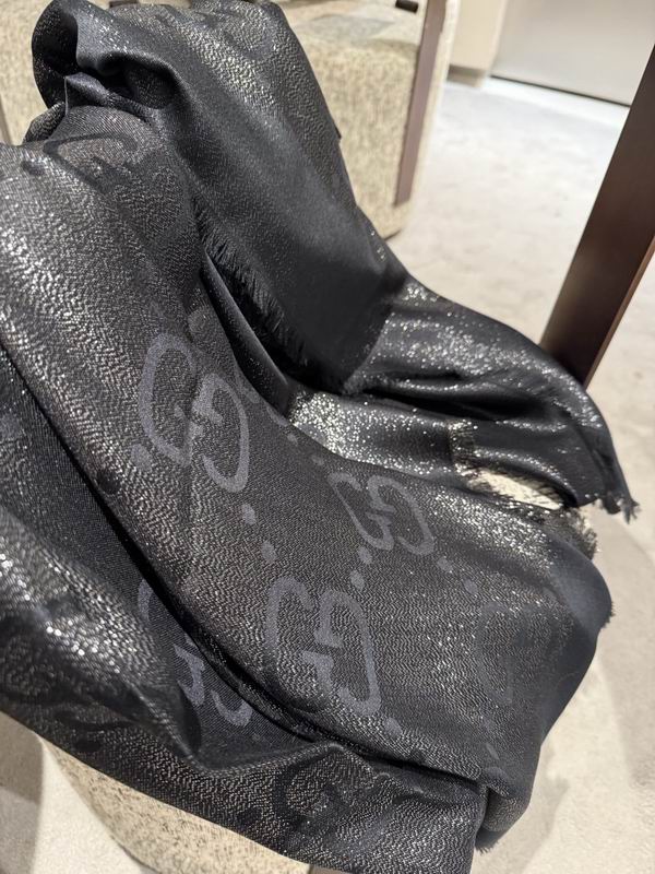 Gucci Scarf 140X140cm E52 (12)