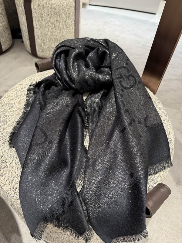 Gucci Scarf 140X140cm E52 (13)