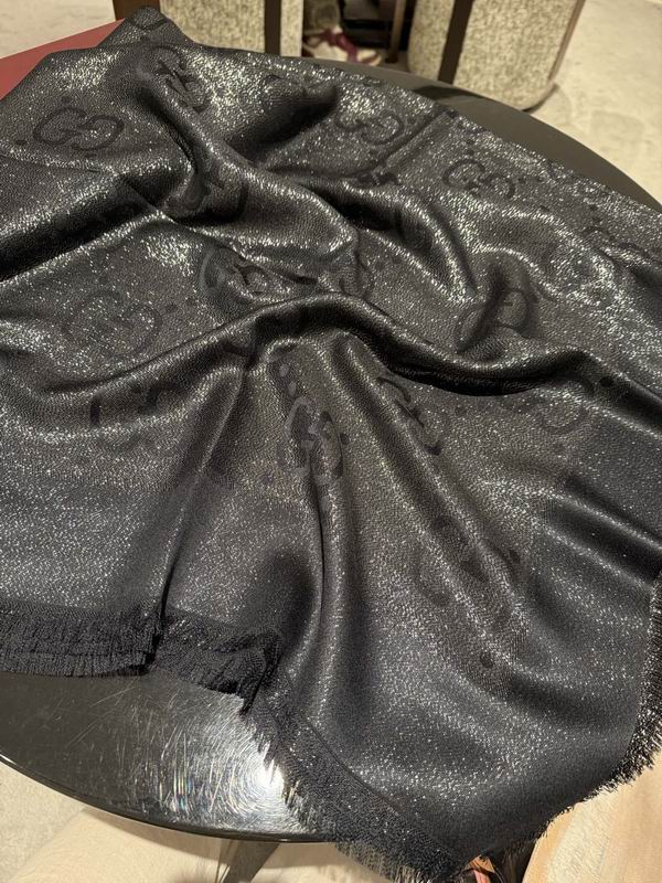 Gucci Scarf 140X140cm E52 (15)