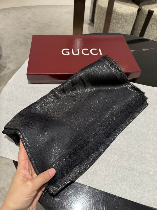Gucci Scarf 140X140cm E52 (17)