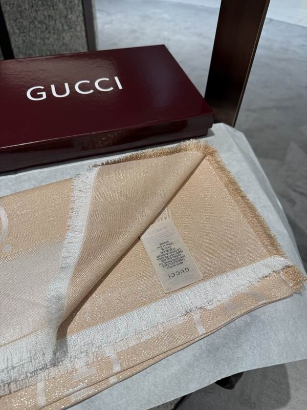 Gucci Scarf 140X140cm E52 (25)