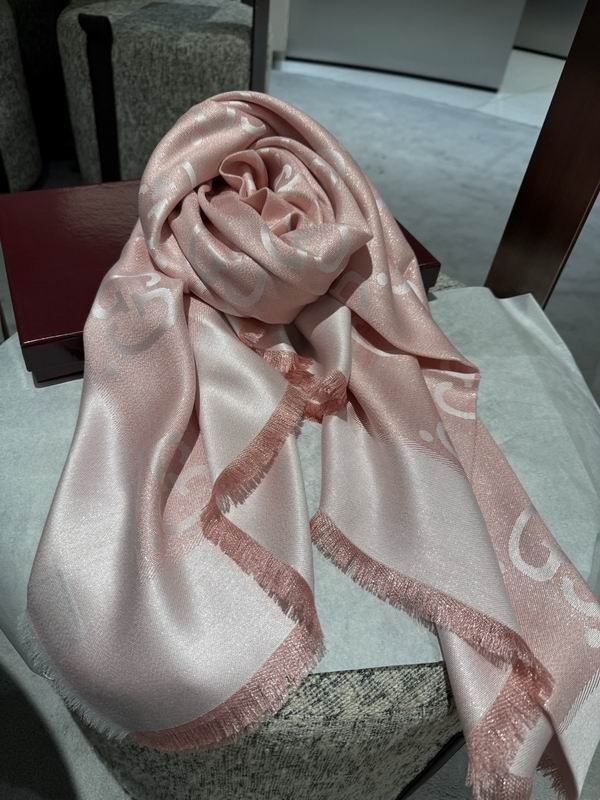Gucci Scarf 140X140cm E52 (32)