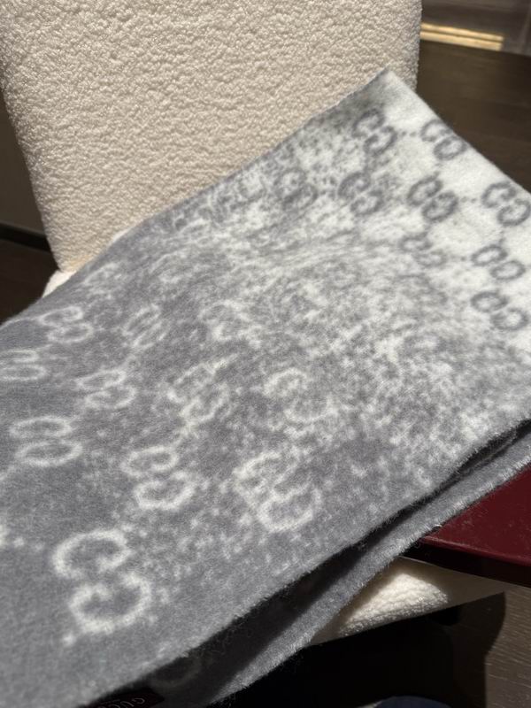 Gucci Scarf 200X37cm E39 (1)