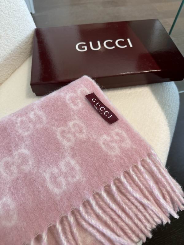 Gucci Scarf 200X37cm E39 (15)