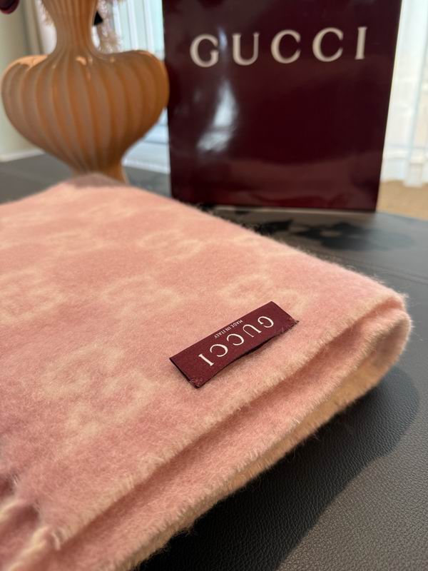 Gucci Scarf 200X37cm E39 (16)