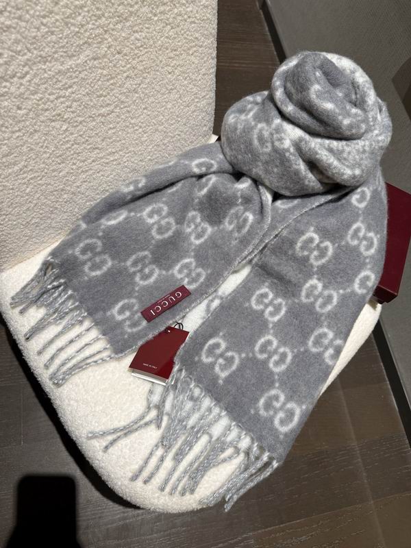 Gucci Scarf 200X37cm E39 (3)
