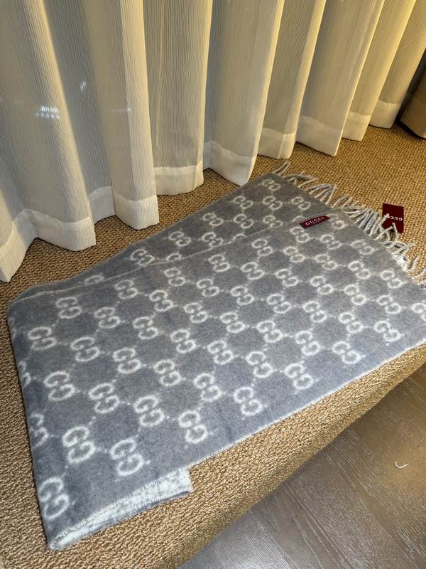 Gucci Scarf 200X37cm E39 (4)