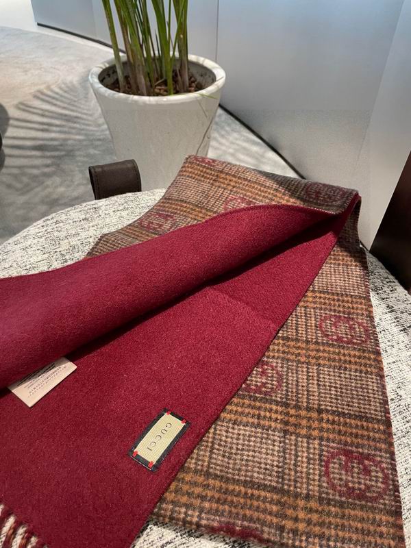 Gucci Scarf 20X190cm E46 (3)
