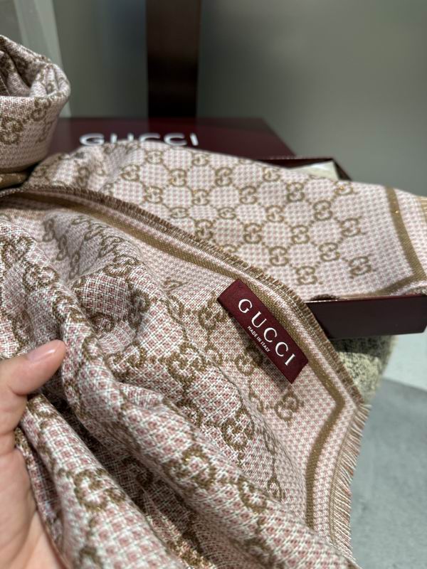 Gucci Scarf 47X180cm E39 (11)