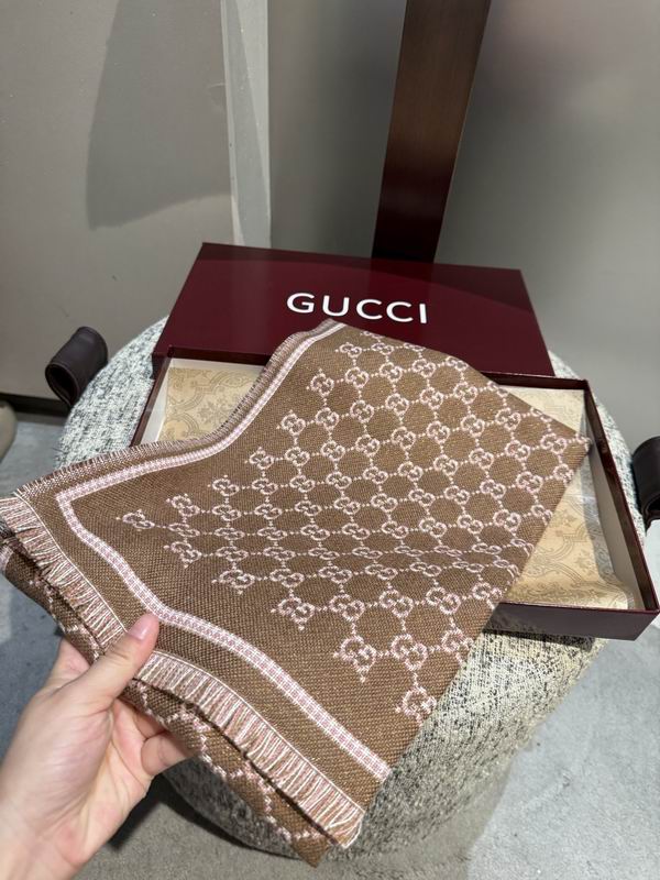 Gucci Scarf 47X180cm E39 (16)