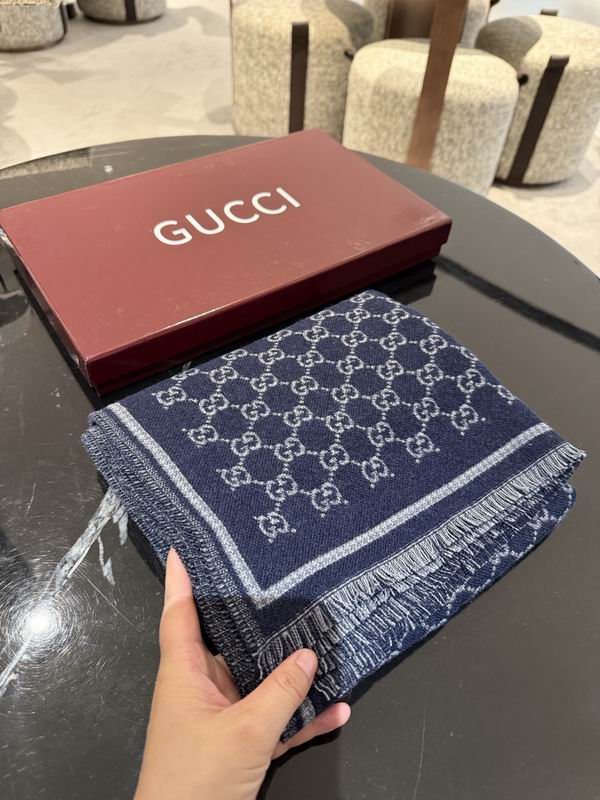 Gucci Scarf 47X180cm E39 (33)