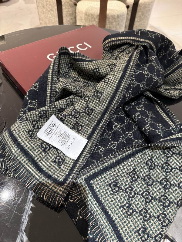 Gucci Scarf 47X180cm E39 (36)