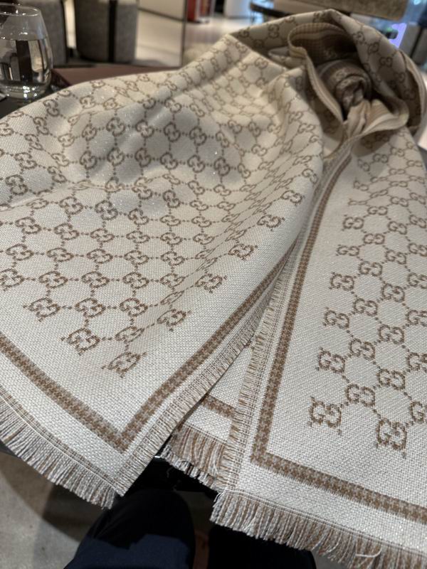 Gucci Scarf 47X180cm E39 (45)