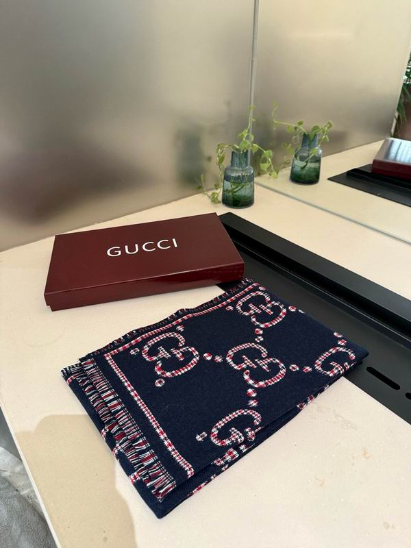 Gucci Scarf 47X180cm E65 (17)