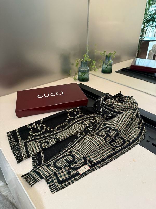 Gucci Scarf 47X180cm E65 (23)