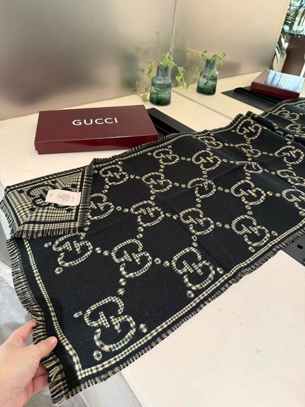 Gucci Scarf 47X180cm E65 (24)