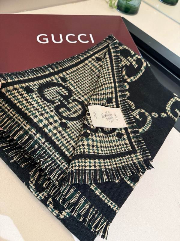 Gucci Scarf 47X180cm E65 (25)