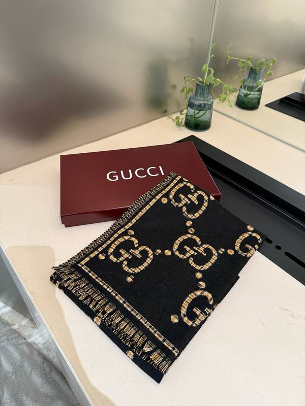 Gucci Scarf 47X180cm E65 (34)