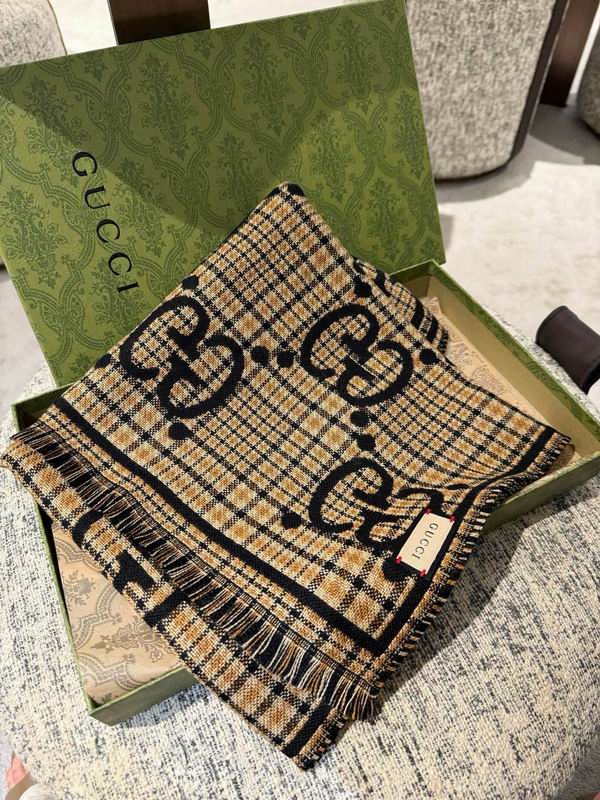 Gucci Scarf 47X180cm E74 (25)